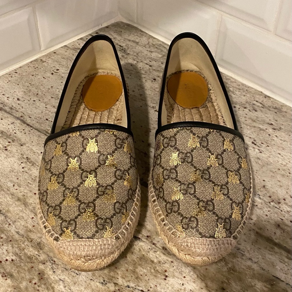 Gucci espadrille flats